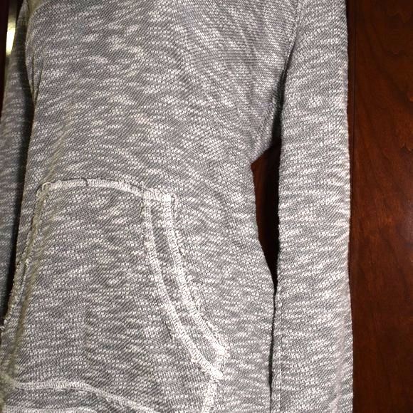 SoulCycle Gray Baha Hoodie Size Medium - Picture 9 of 13